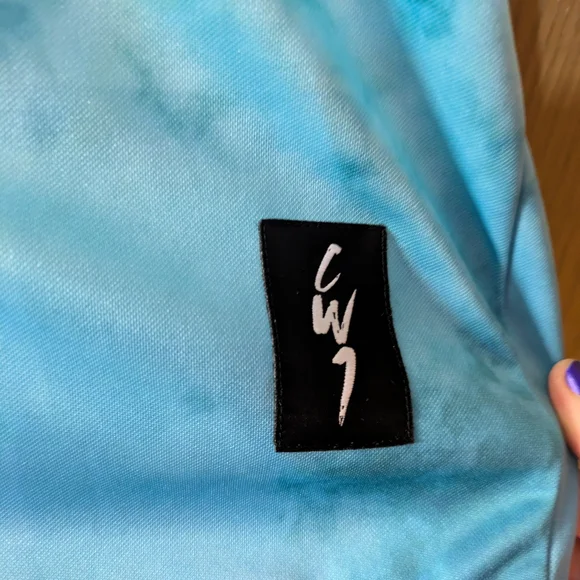 Blue Heart Embroidered Men's Shirt - Picture 4 of 12